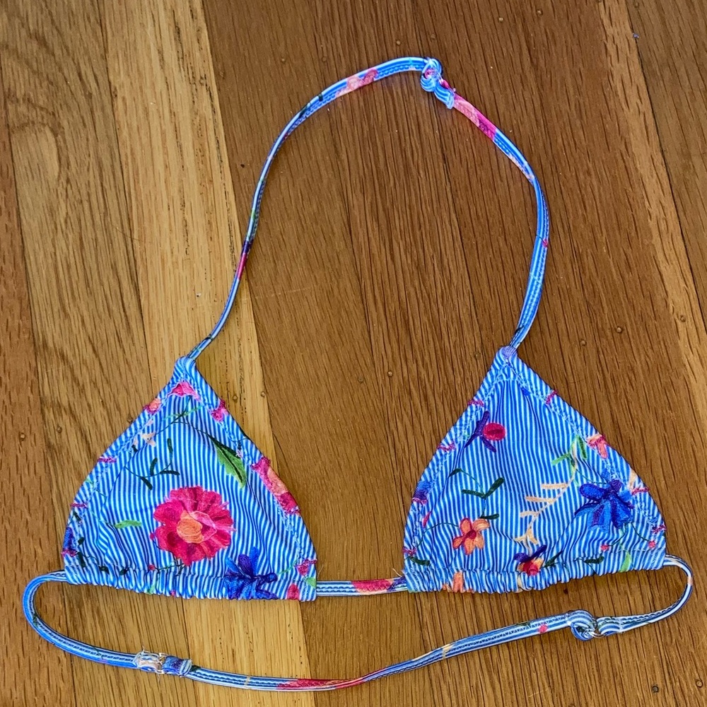 Triangle bikini